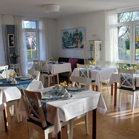 Am Elisabethufer 3* Jever